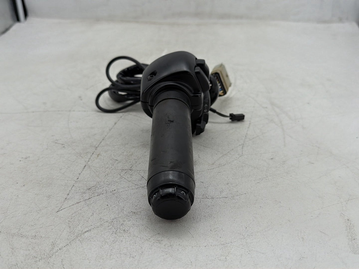 10 Harley Electra Glide Touring OEM Left Turn Signal Headlight Switches Controls