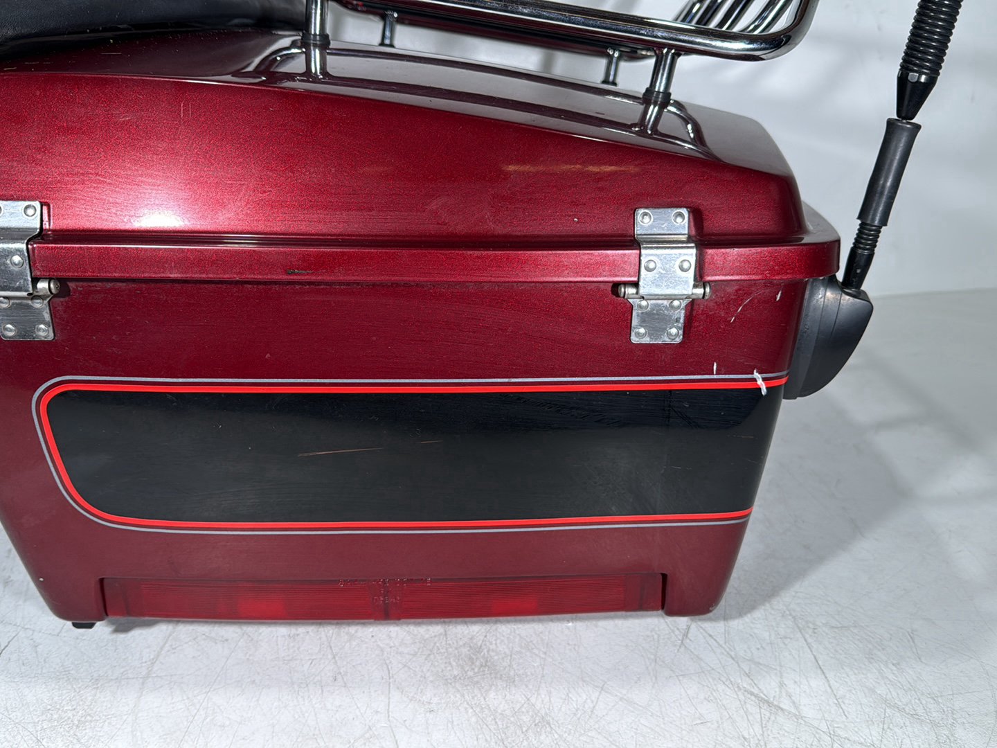 1999 - 2006 Harley-Davidson Touring Electra Glide Classic Pass Backrest Tour Pak Luggage NOKey