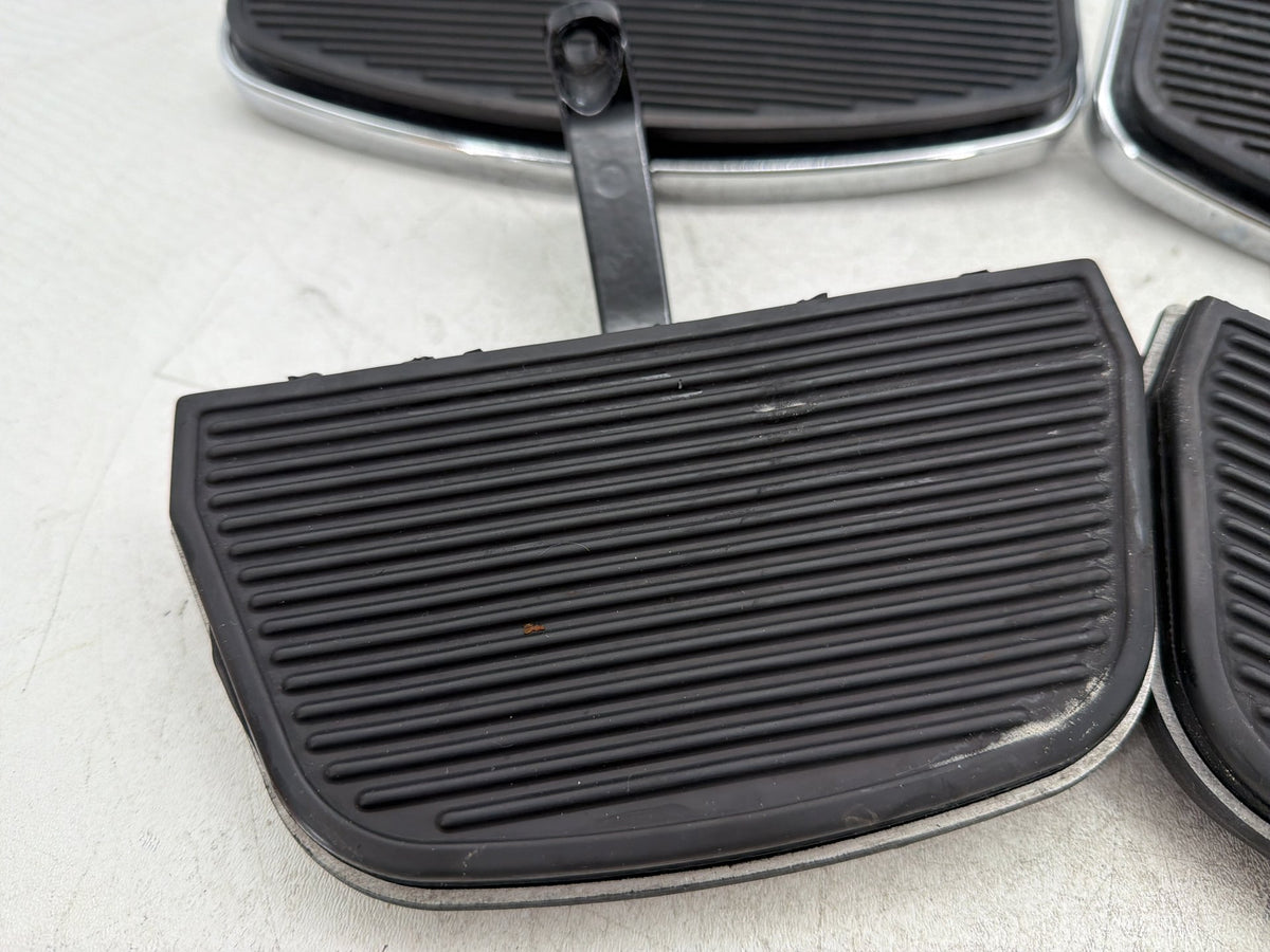 2011 Harley Electra Glide Touring Ultra OEM Left Right Driver & Pass Floorboard Foot Rest
