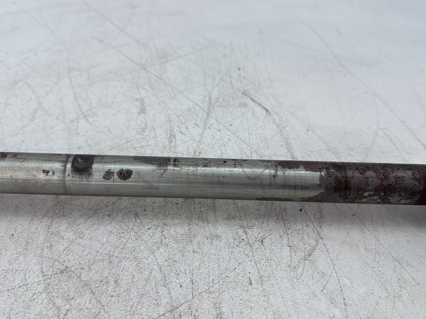 2013 Harley Electra Glide Touring Ultra FLHTCUI OEM Rear Wheel Axle Bolt Shaft