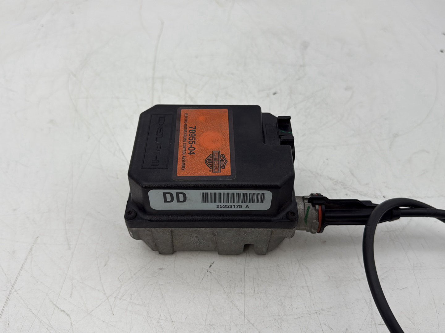2005 Harley Touring FLHRCI Road King Classic OEM Cruise Control Actuator 70955-98A