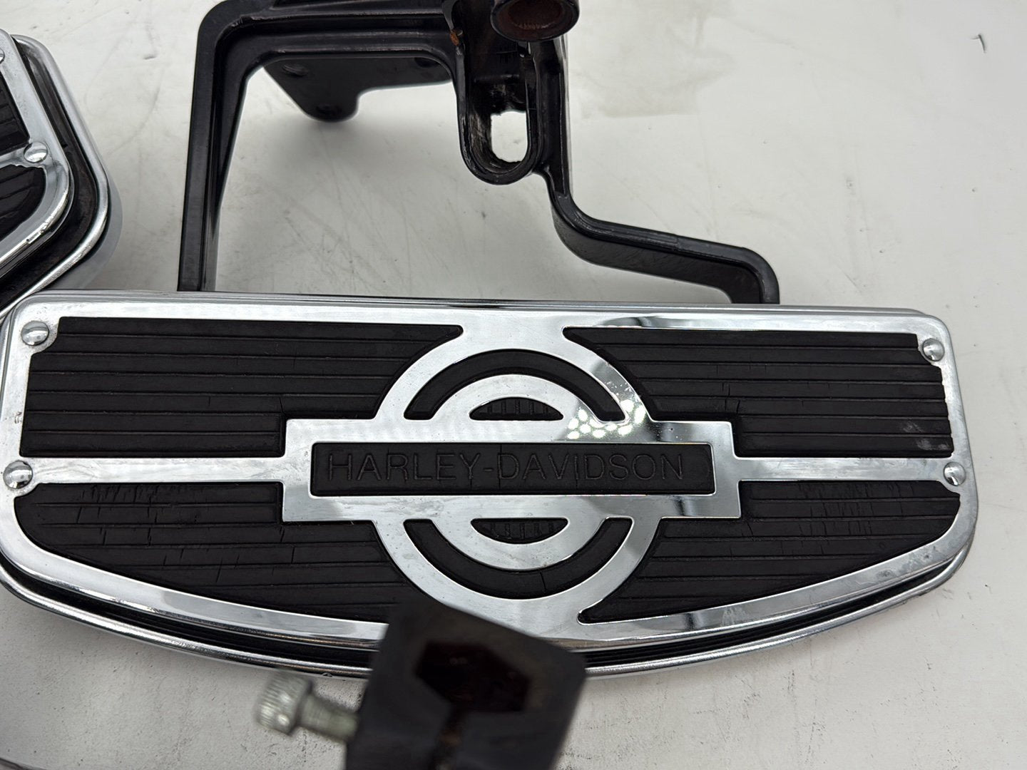 2002 Harley Heritage Softail Classic FLSTC OEM Left Right Driver & Pass Floorboard Foot Rest