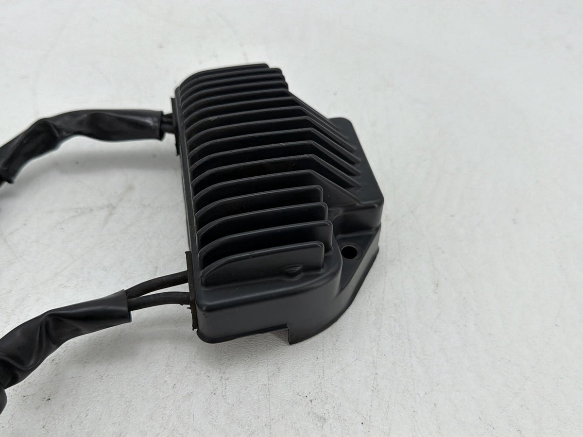 2007 Harley Dyna Street Bob FXDBI OEM Voltage Regulator Rectifier