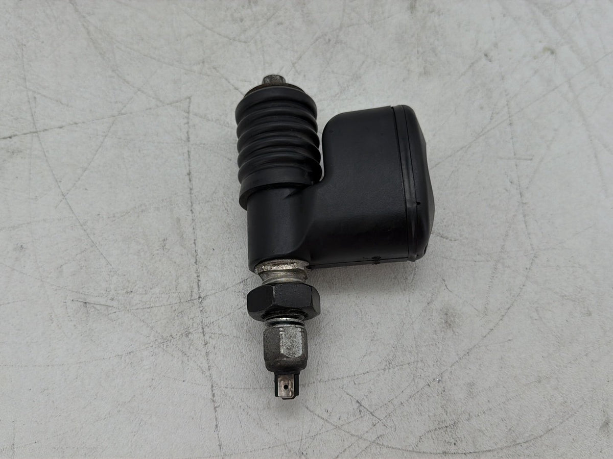 2014 Harley Dyna Low Rider FXDL OEM Rear Brake Master Cylinder Reservoir