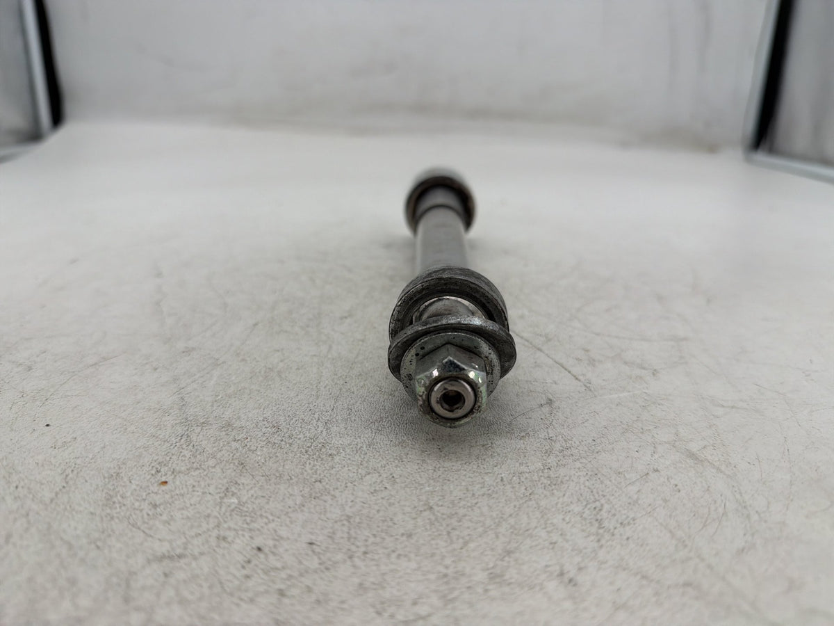 2005 Harley Dyna Super Glide Custom FXDC OEM Front Wheel Axle Bolt Shaft