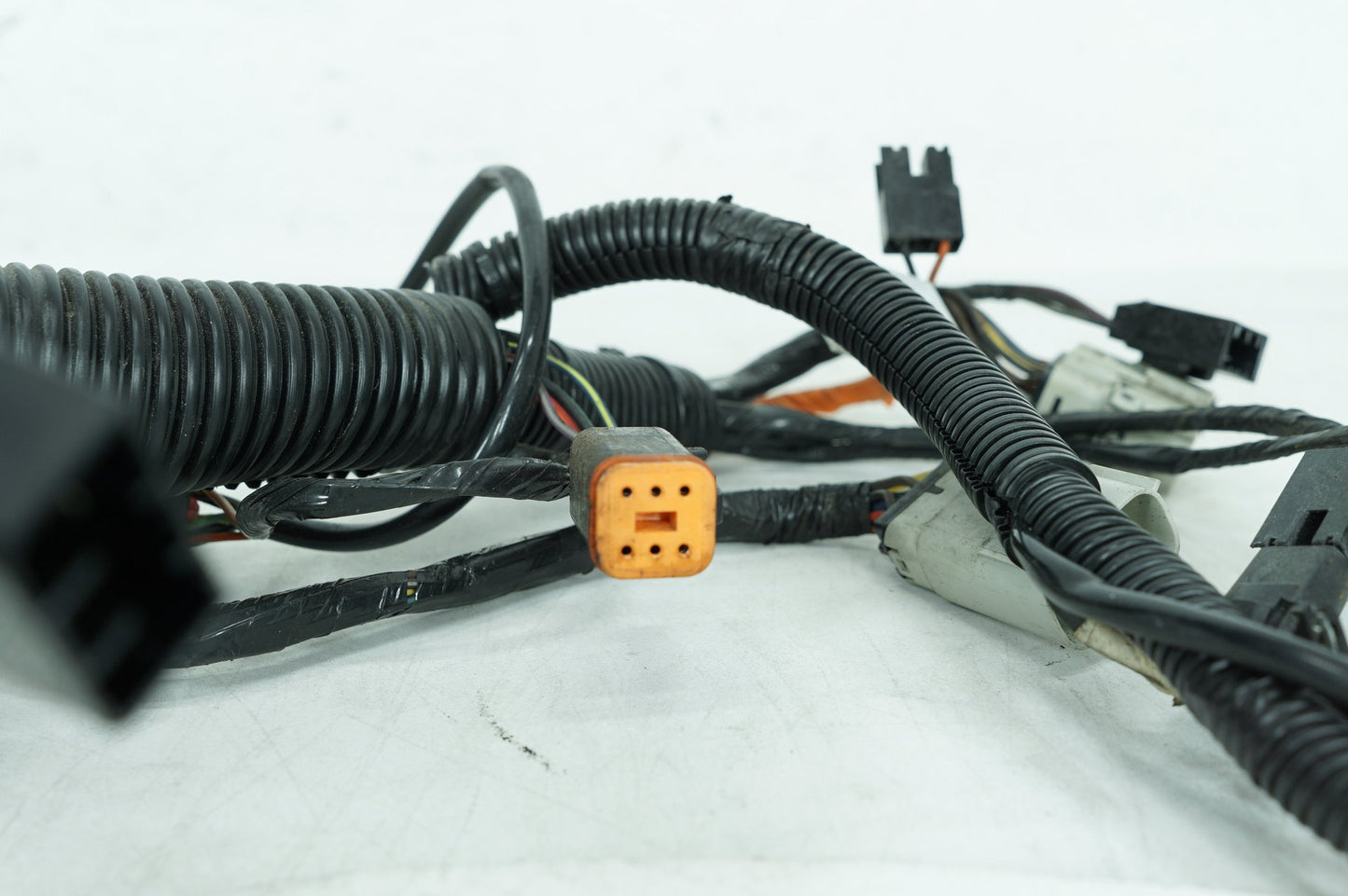 2007 - 2011 Harley-Davidson Touring Street Glide Front Sub Wiring Harness Loom Interconnect 70232-10