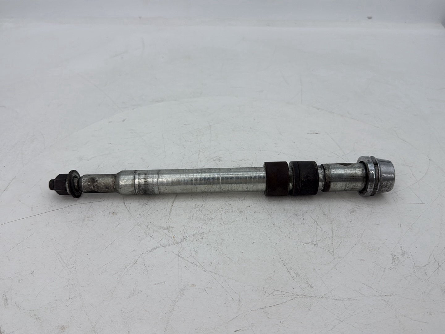 1999 - 2006 Harley-Davidson Touring Road King Police Front Wheel Axle Bolt Shaft 43364-00
