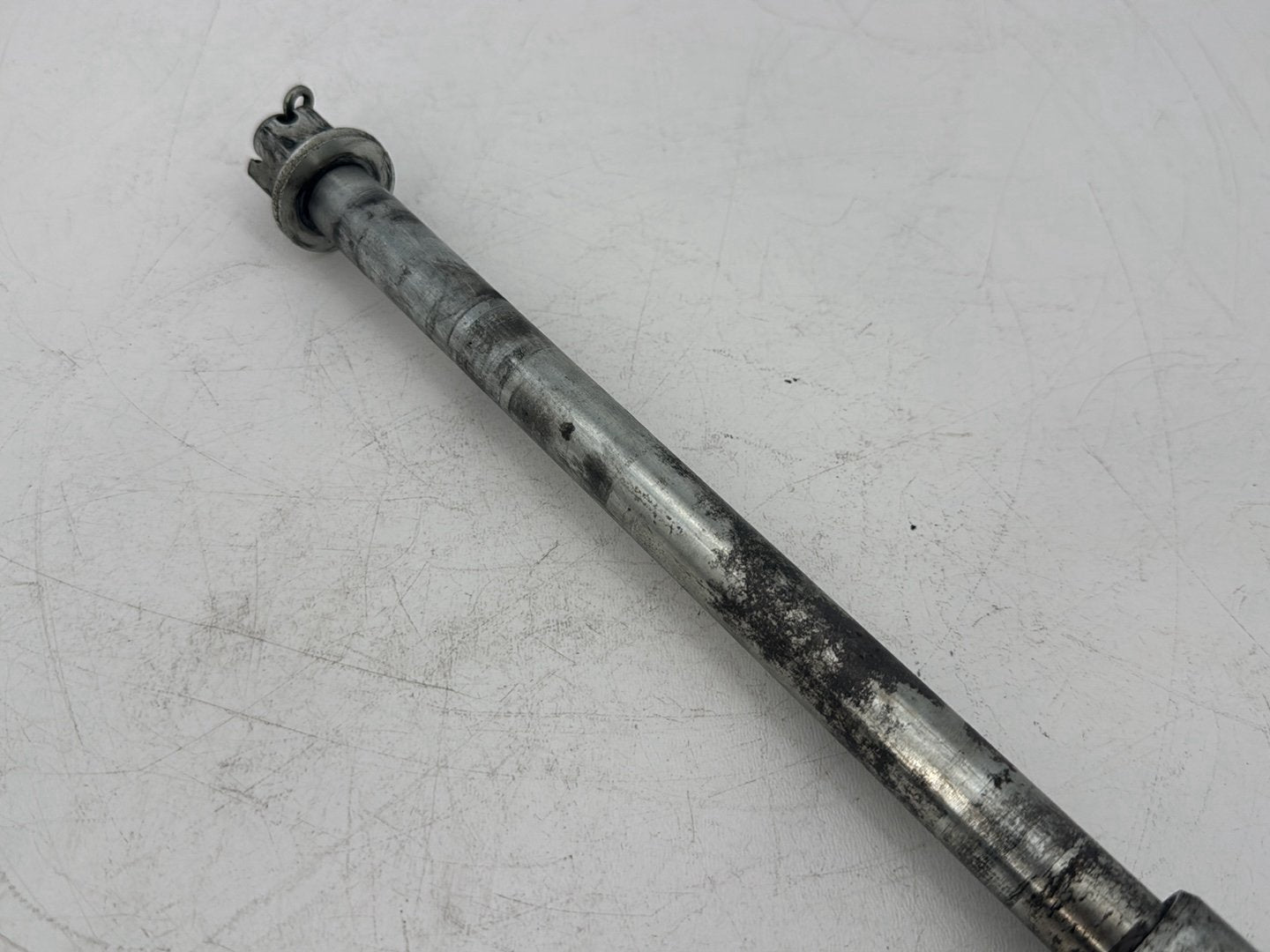 1999 - 2006 Harley-Davidson Touring Electra Glide Classic Rear Wheel Axle Bolt Shaft 41110-89