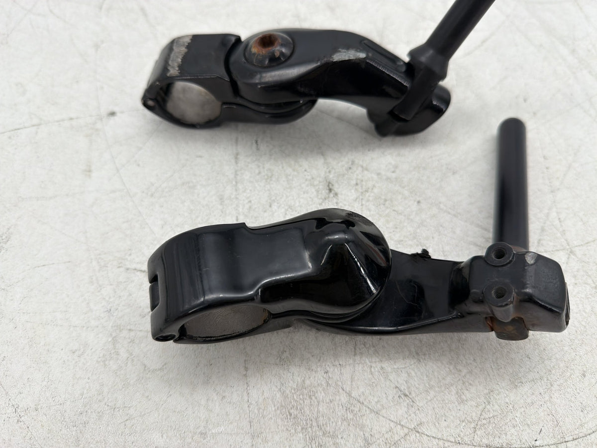 2004 Harley Electra Glide CVO Eagle OEM Left Right Driver Footpeg Bracket Mounts