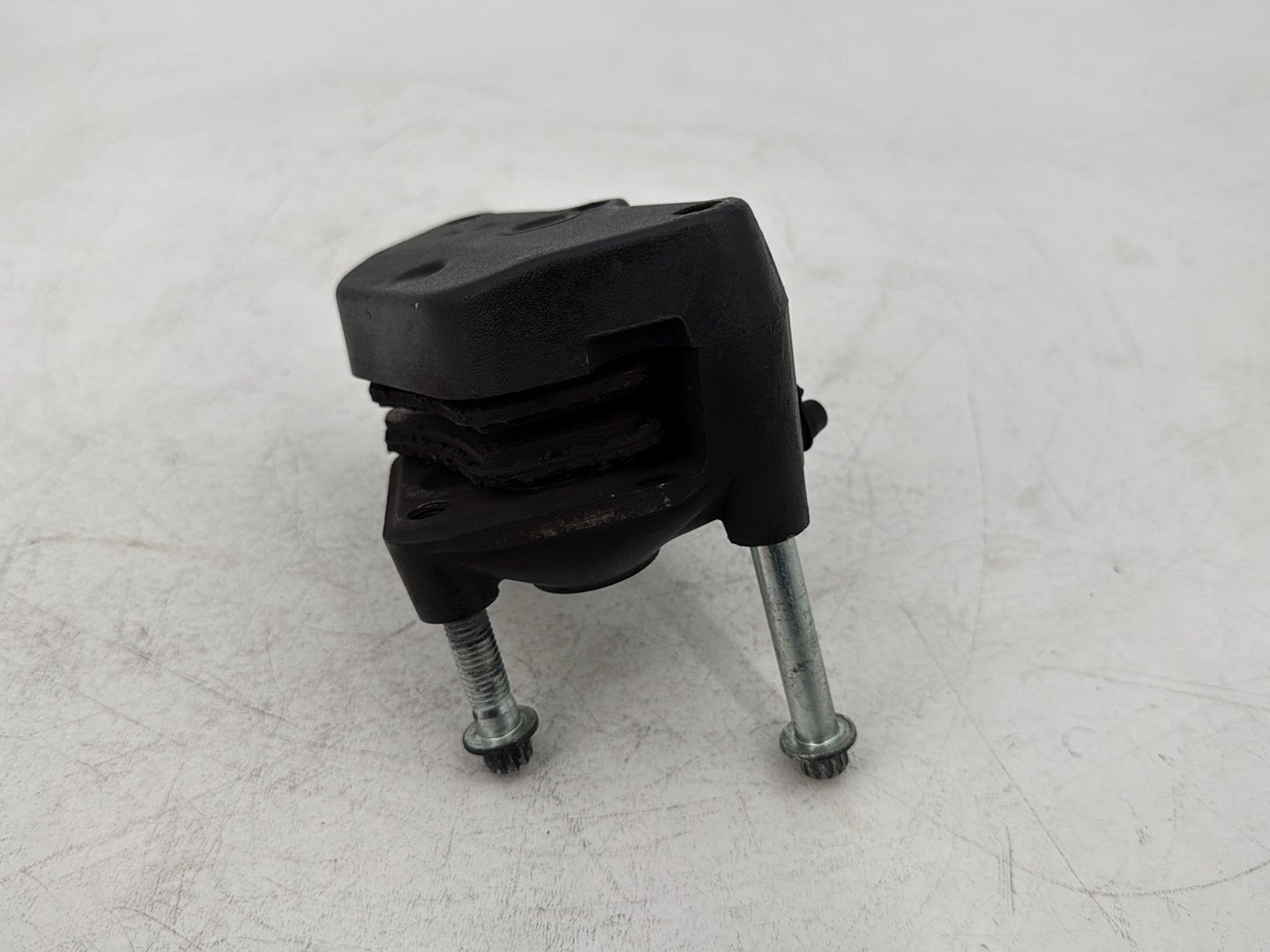 1999 - 2006 Harley-Davidson Dyna Super Glide Front Left 1 Brake Caliper  	44046-00D