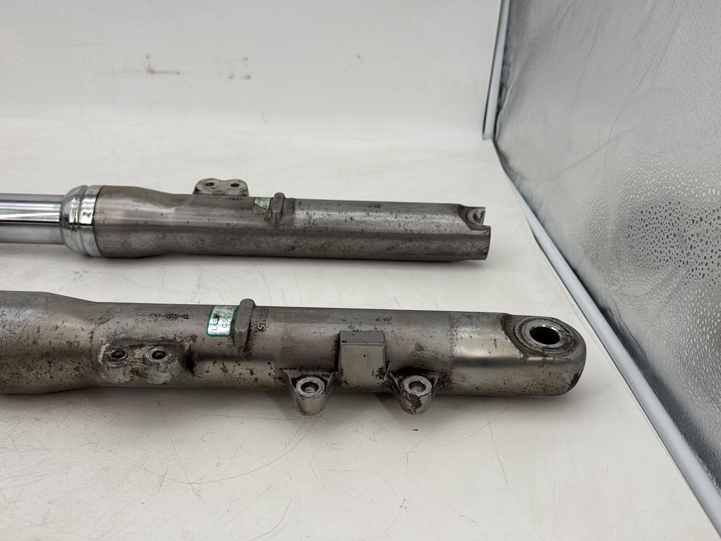 1999 - 2006 Harley-Davidson Dyna Super Glide Front Triple Tree Set & LH RH Fork Legs Sliders 45538-06