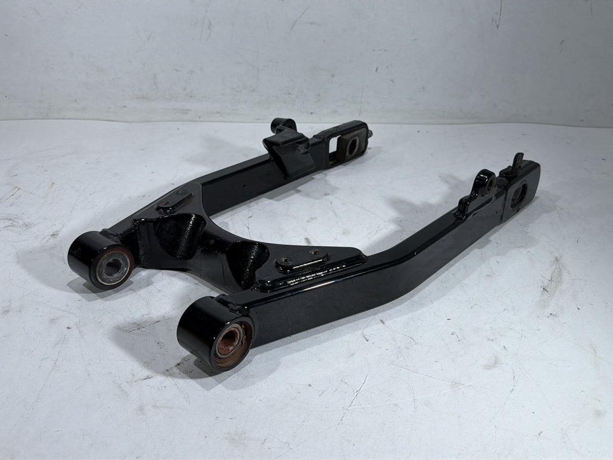 2007 Harley Dyna Street Bob FXDBI OEM Rear Fork Swingarm Swing Arm