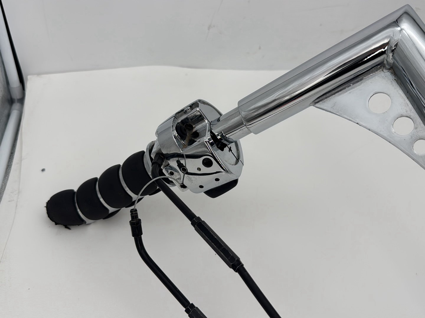 1999 - 2006 Harley-Davidson Dyna Low Rider Handlebars Left Right Switches Controls left turn signal headlight, right engine kill switches