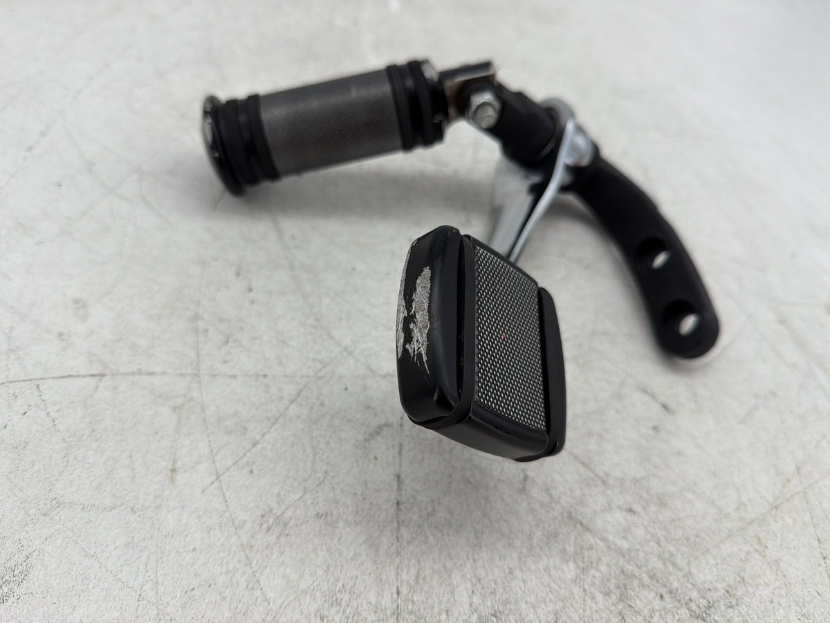2012 Harley Dyna Fat Bob FXDF 103 OEM Right Brake Foot Control Pegs 42481-03A
