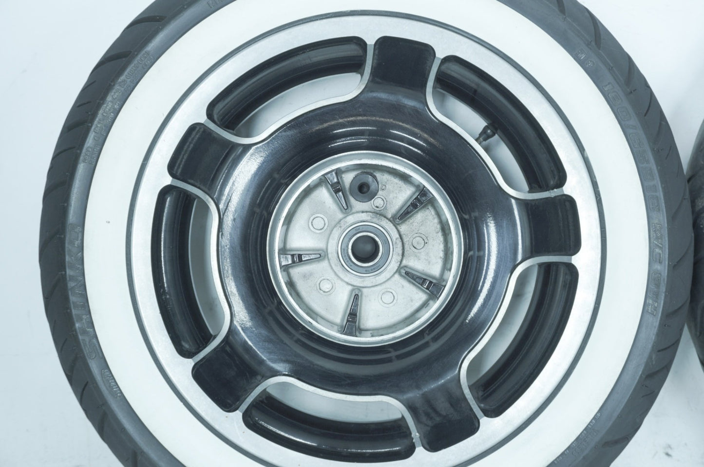 2007 - 2011 Harley-Davidson Touring Street Glide Front & Rear Wheel Rim Tire 47871-10