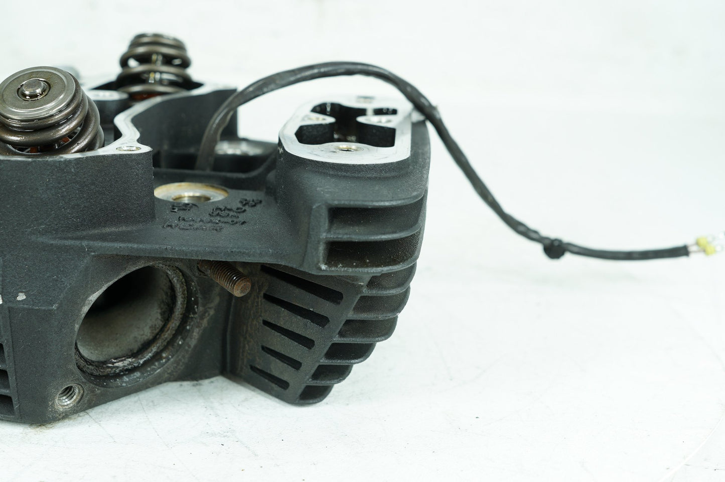 2013 - 2022 Harley-Davidson Sportster Iron Rear Twin Cam Engine Cylinder Head 16662-07