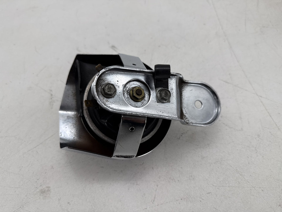 1997 Harley Road King Touring FLHR OEM Horn Signal Klaxon Chrome Cover