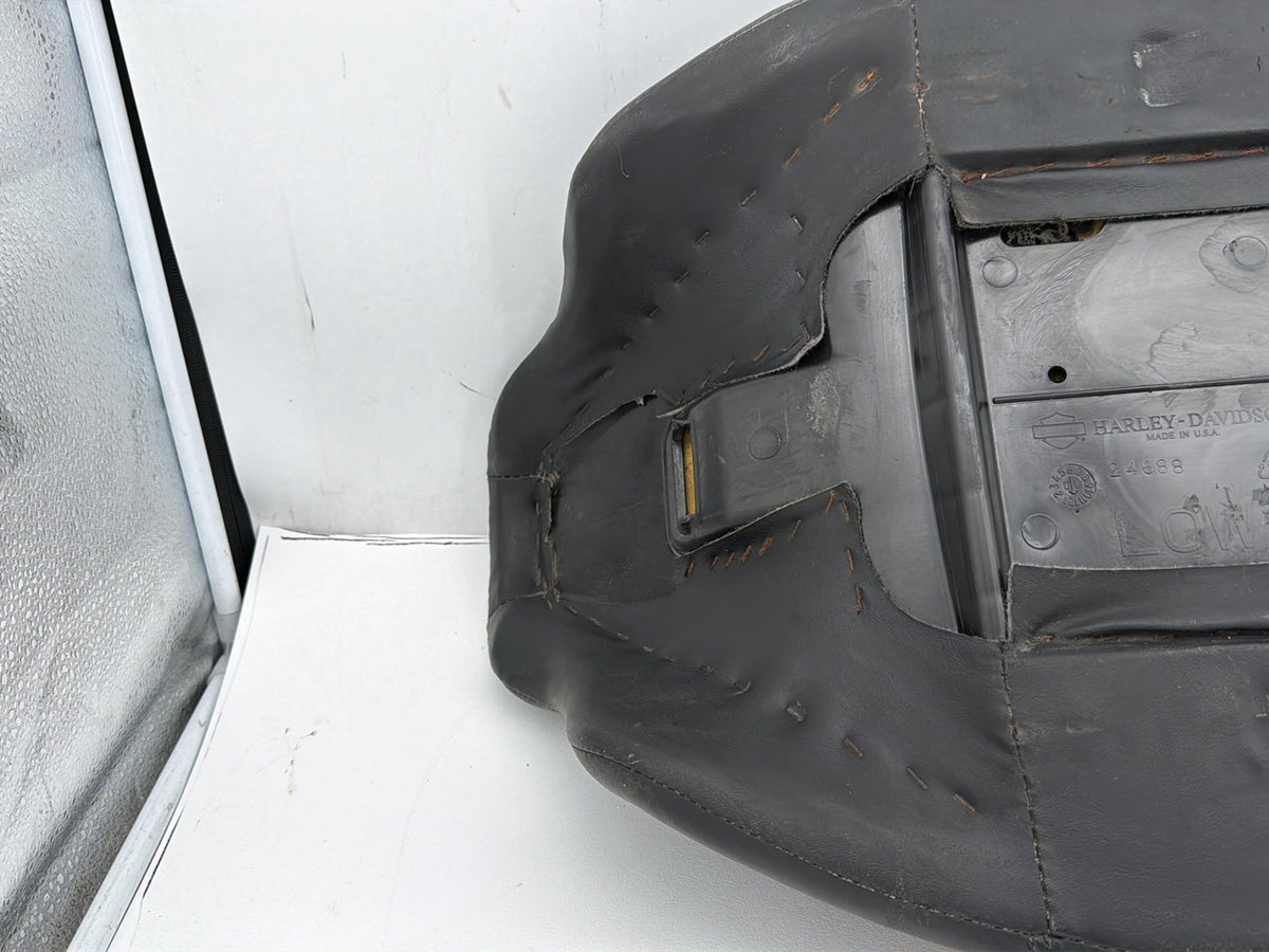 2013 Harley Street Glide Touring FLHX OEM Passenger Rider Driver Seat Saddle