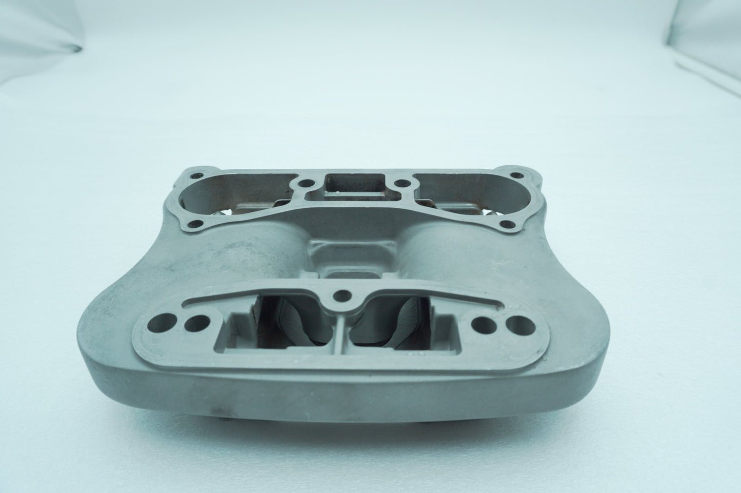 1991 - 2003 Harley-Davidson Sportster  Twin Cam Lower 1 Rocker Box 17543-99A 17501-86B