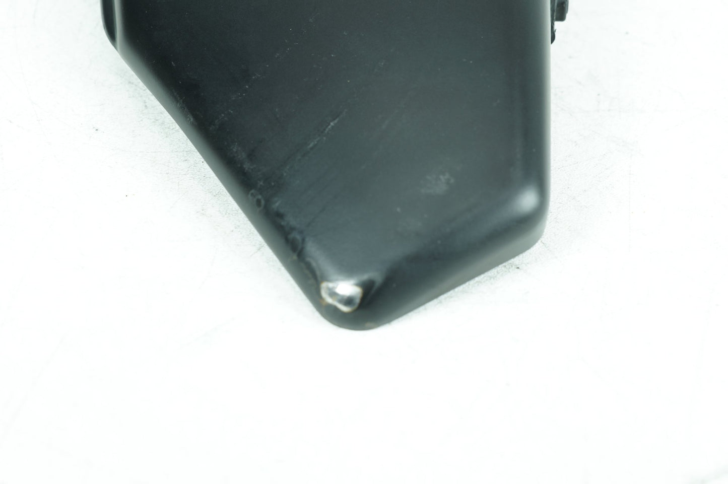2004 - 2022 Harley-Davidson Sportster Iron 883 Left Fairing Side Oil Tank Cover  	66272-05A