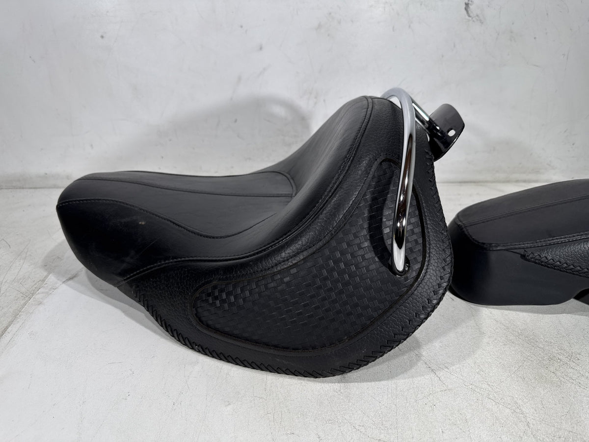 2011 Harley Softail Deluxe FLSTN OEM Passenger Rider Driver Seat Saddle