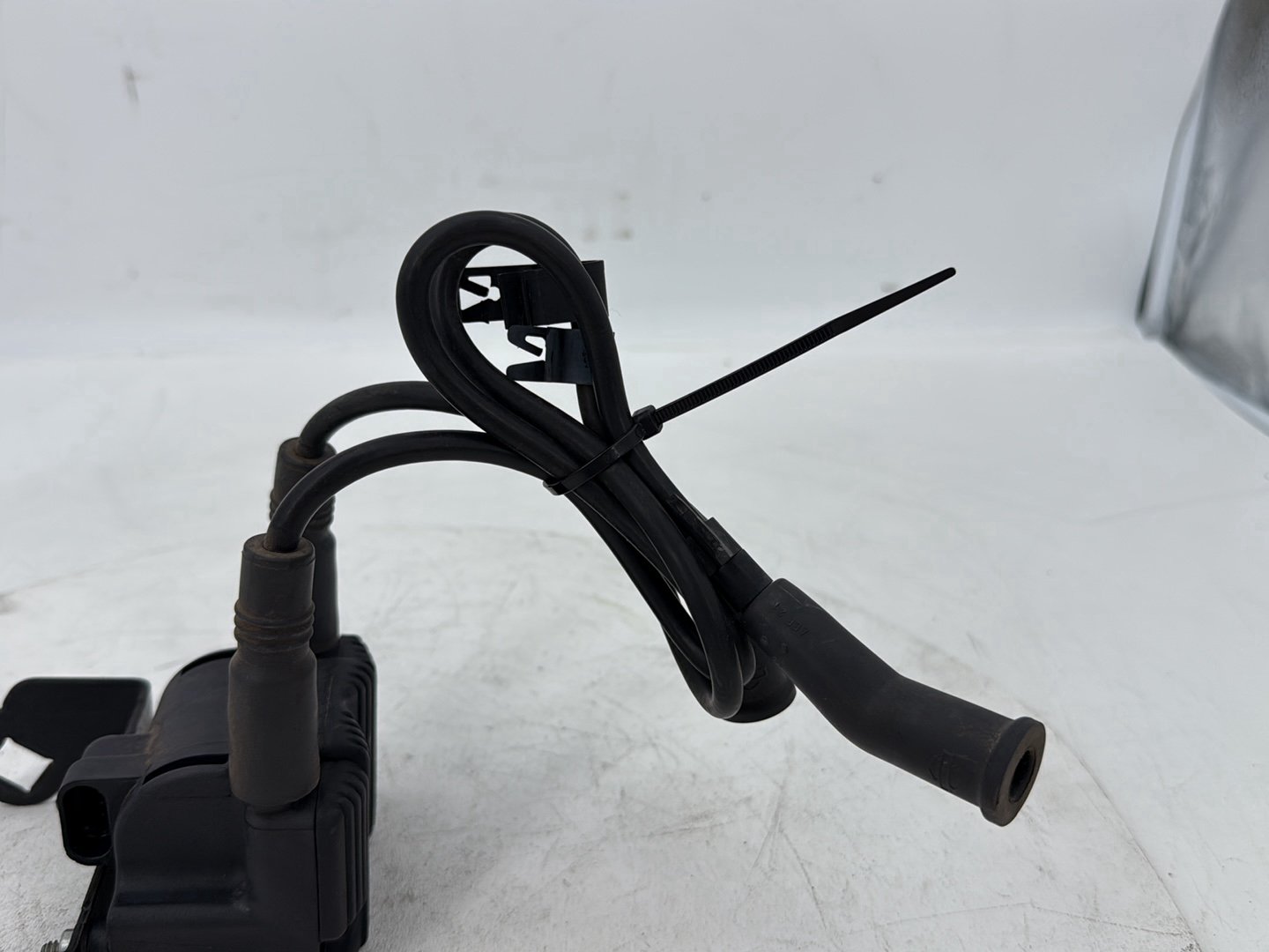1999 - 2006 Harley-Davidson Touring Electra Glide Ultra Ignition Coil Spark Plugs Cable 31743-01