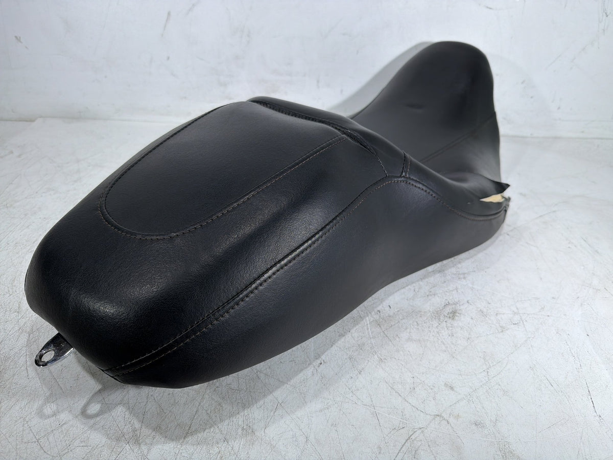 2010 Harley Street Glide Touring FLHX OEM Passenger Rider Driver Seat Saddle