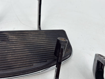 2007 - 2012 Harley-Davidson Touring Electra Glide Ultra Left Right Driver Floorboard Foot Rest 50621-06