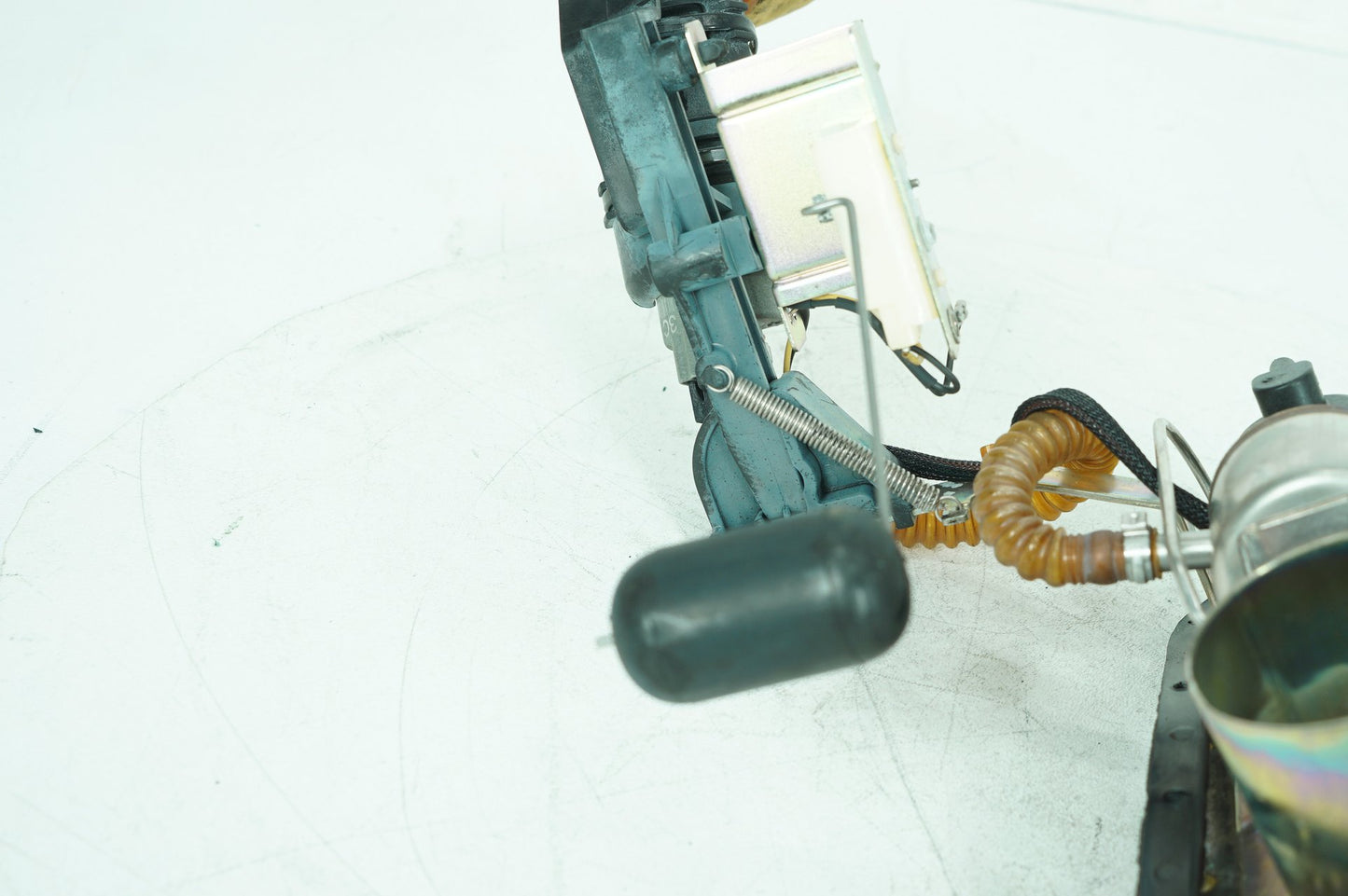 1999 - 2006 Harley-Davidson Touring Road Glide Fuel Pump Gas Gasoline Petrol Sending 62897-01B