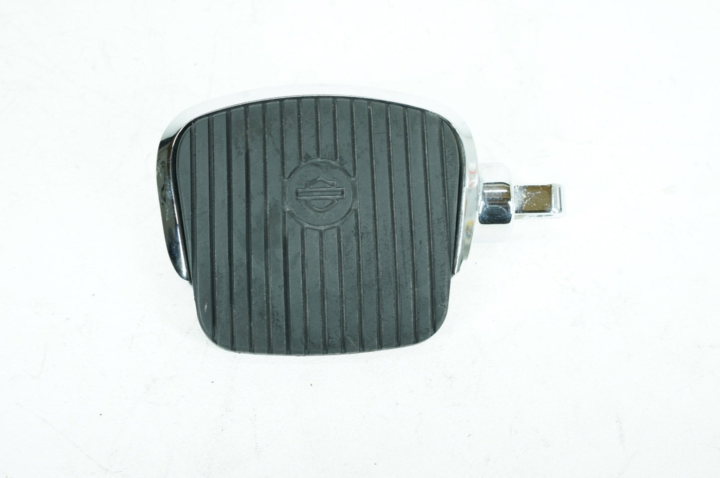 2000 - 2006 Harley-Davidson Softail Heritage Classic Rear Passenger 1 Foot Peg Step Rest