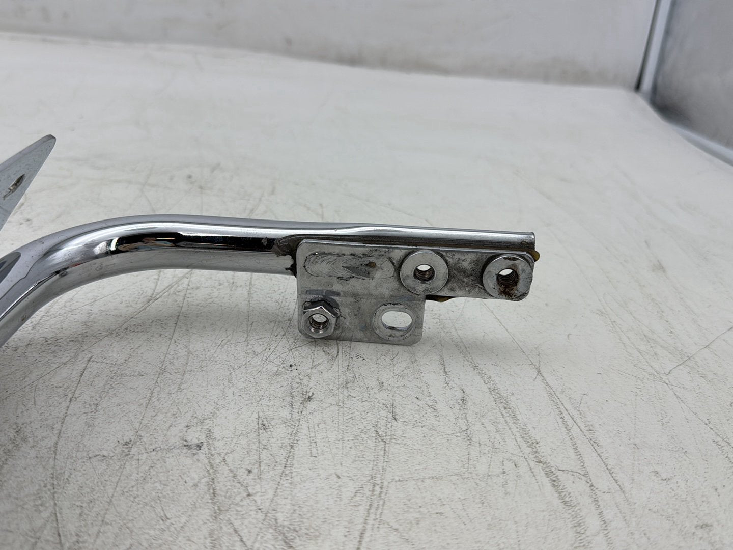 07 Harley Electra Glide Touring Ultra OEM Rear License Plate Support Bar Holder