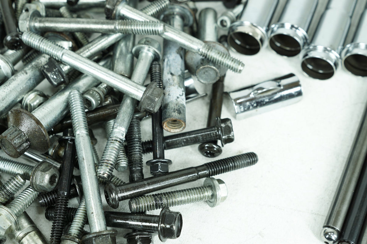 2003 Harley Softail Heritage Classic OEM Twin Cam Engine Hardware Bolt Pushrods