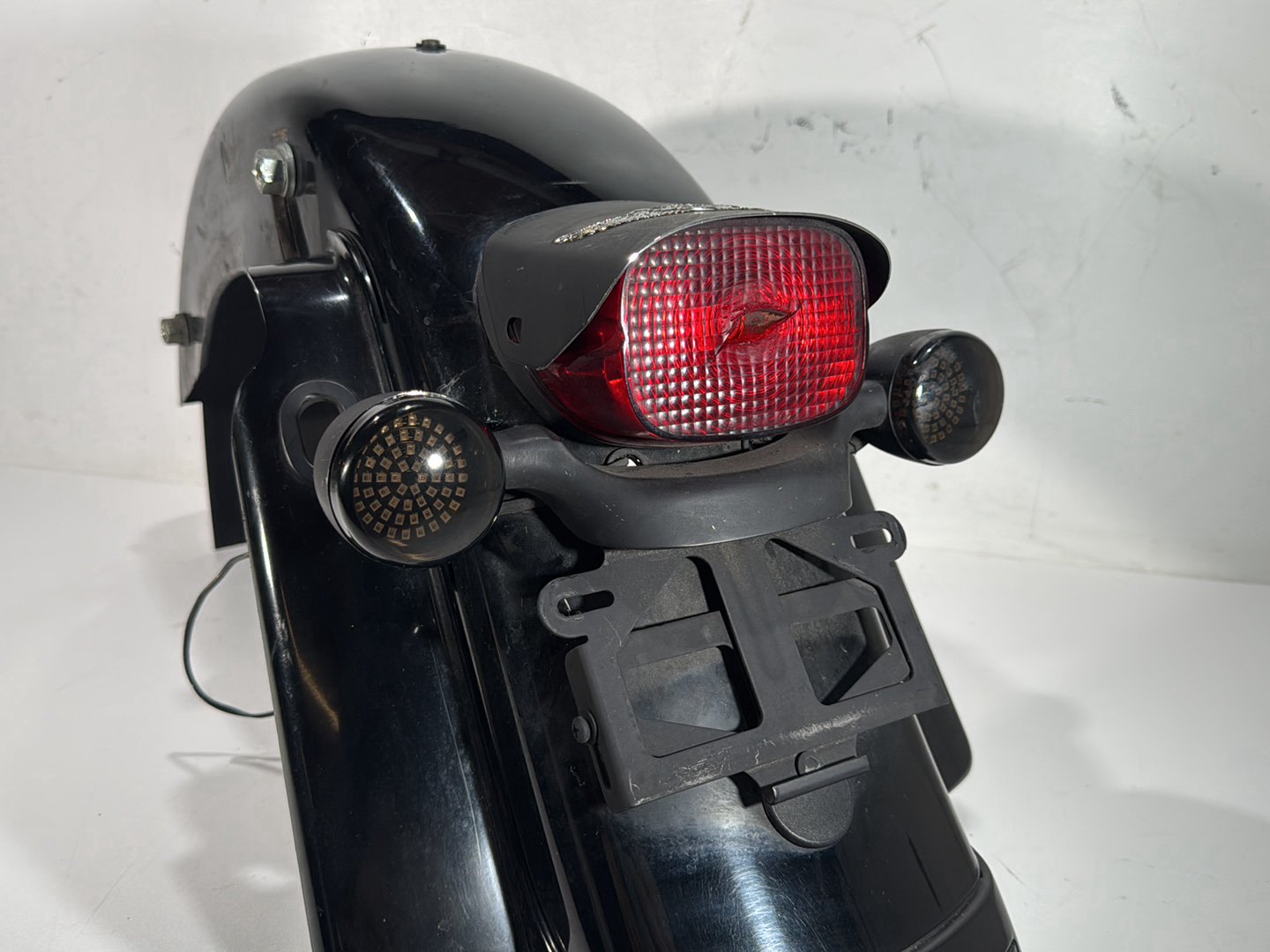 2007 Harley Street Glide Touring FLHX OEM Rear Wheel Fender & Turn Signals Bar
