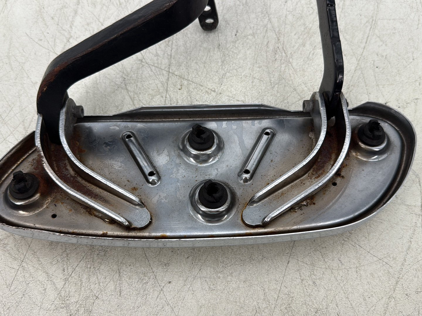 2004 Harley Road King Touring Custom FLHRSI OEM Left Driver 1 Floorboard Foot Rest