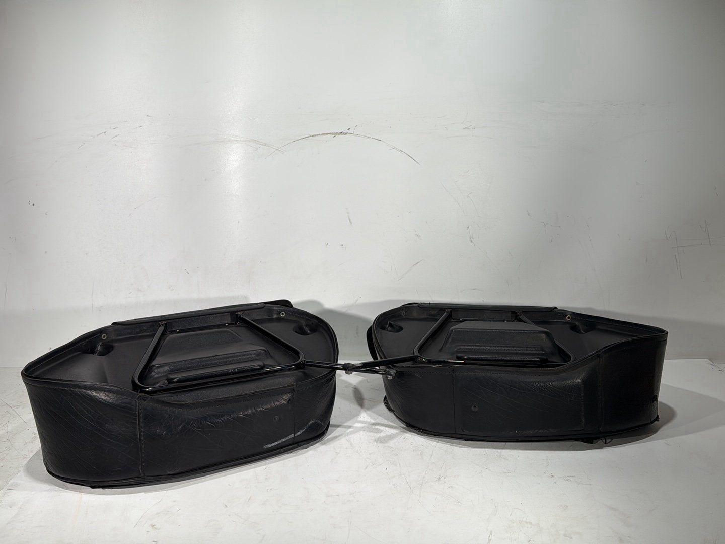 1997 Harley Softail Fat Boy FLSTF OEM Rear Left Right Saddlebags Luggage Leather