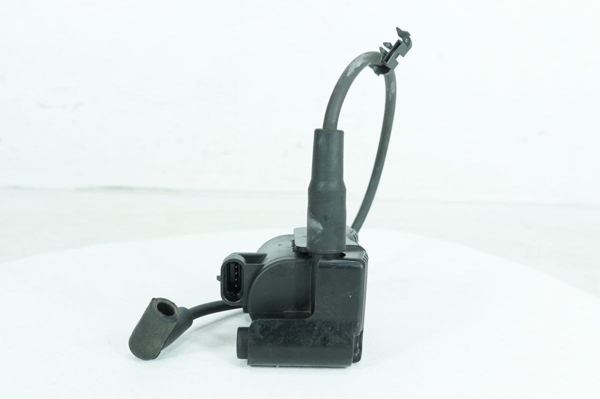 2013 Harley Dyna FXDF Fat Bob OEM Ignition Coil w/ Spark Plugs Cable 31696-07A