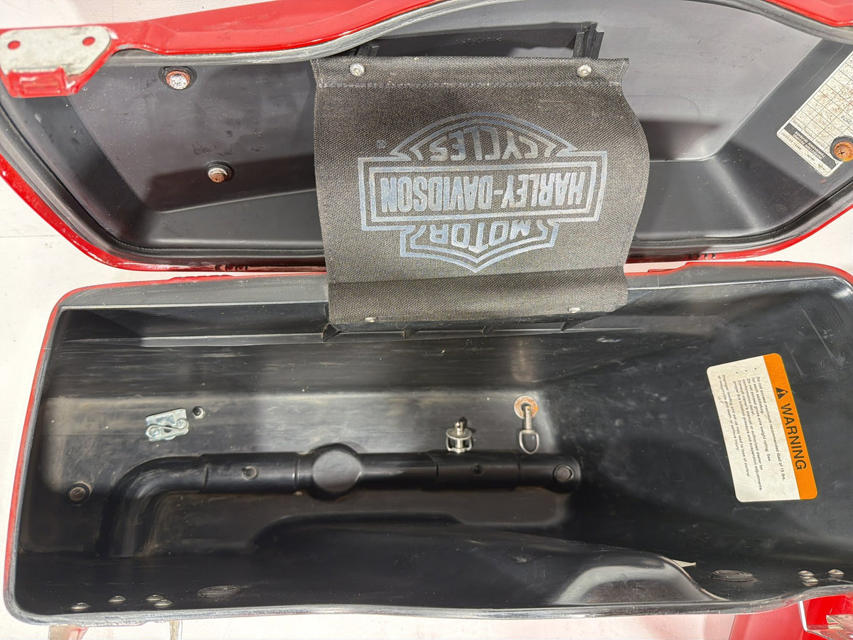 2004 Harley Electra Glide Touring Ultra OEM Left Right Saddlebags Luggage NOKey