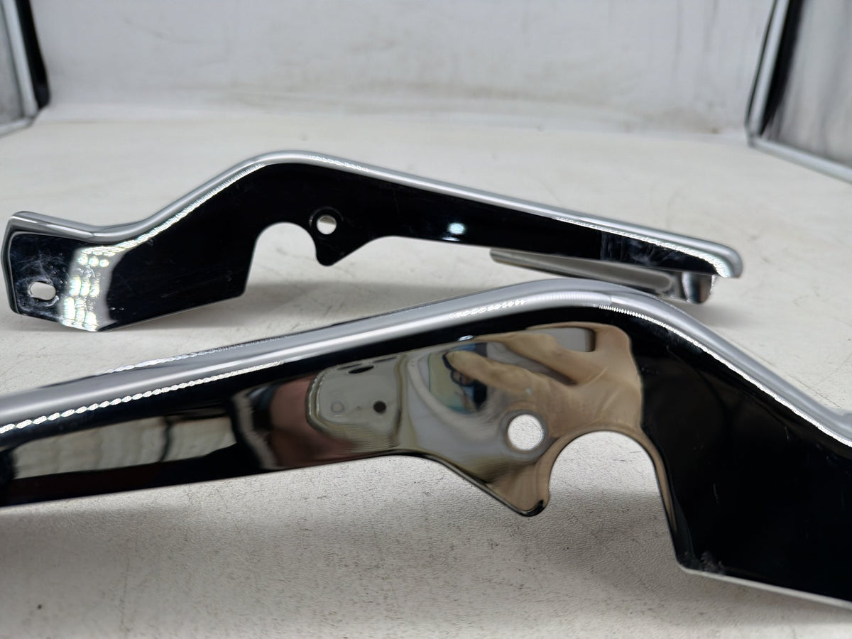 2004 Harley Road King Touring Classic OEM Rear Left Right Fender Struts Bracket