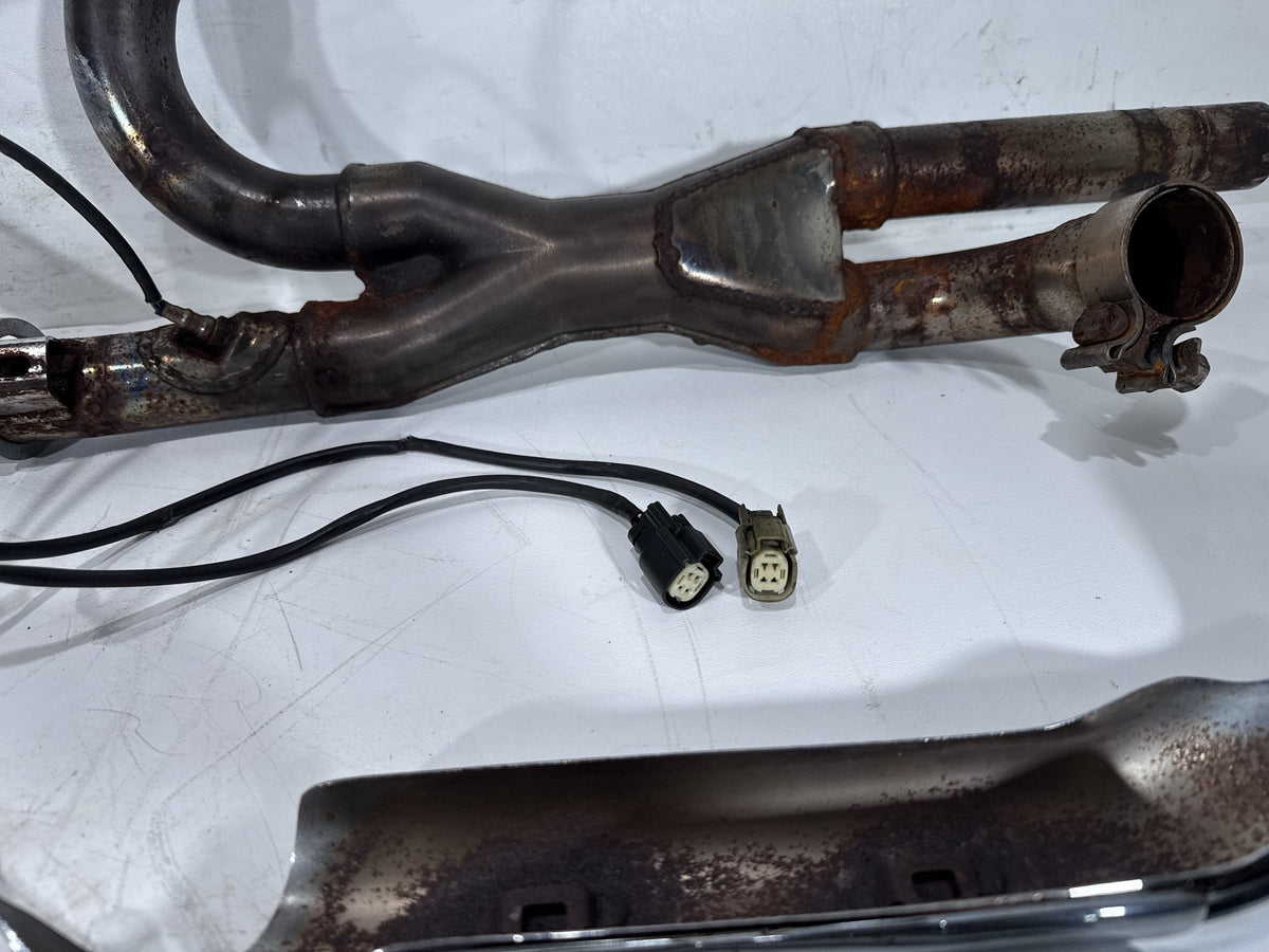 14 Harley Electra Glide Touring Ultra Exhaust Header Pipes Muffler Vance & Hines