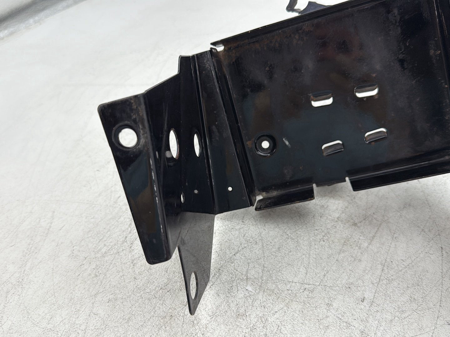2005 Harley Electra Glide Touring Ultra FLHTCUI OEM Lower Battery Tray Stay Box Cover Panel