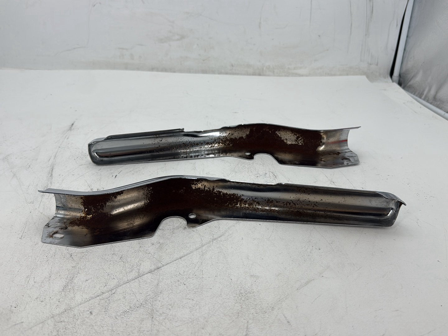2003 Harley Electra Glide Touring Ultra FLHTCUI OEM Left Right Saddlebag Fender Struts Brackets