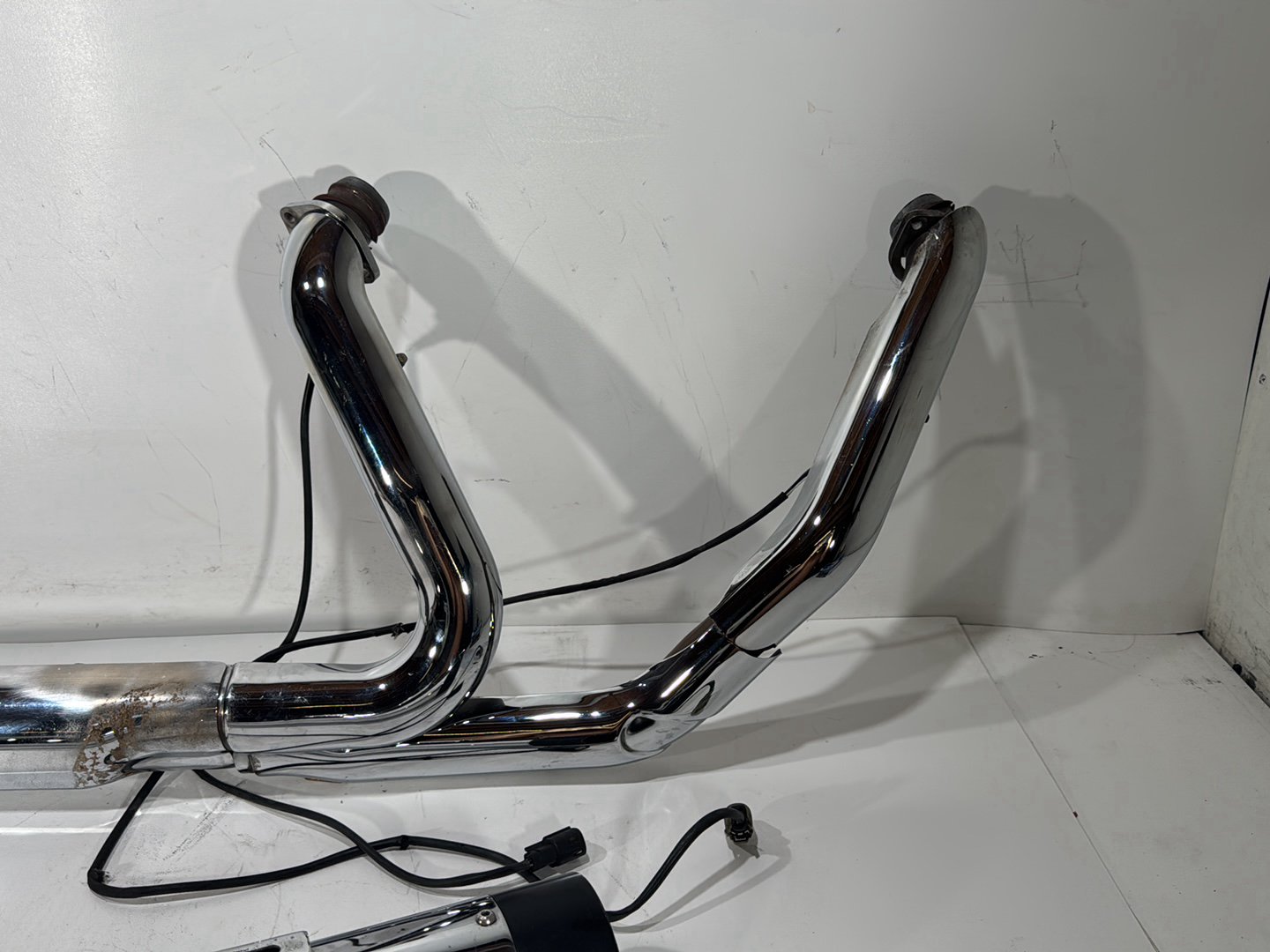 2017 Harley Road Glide Touring FLTRXS OEM Exhaust Header Pipes Muffler 65600176