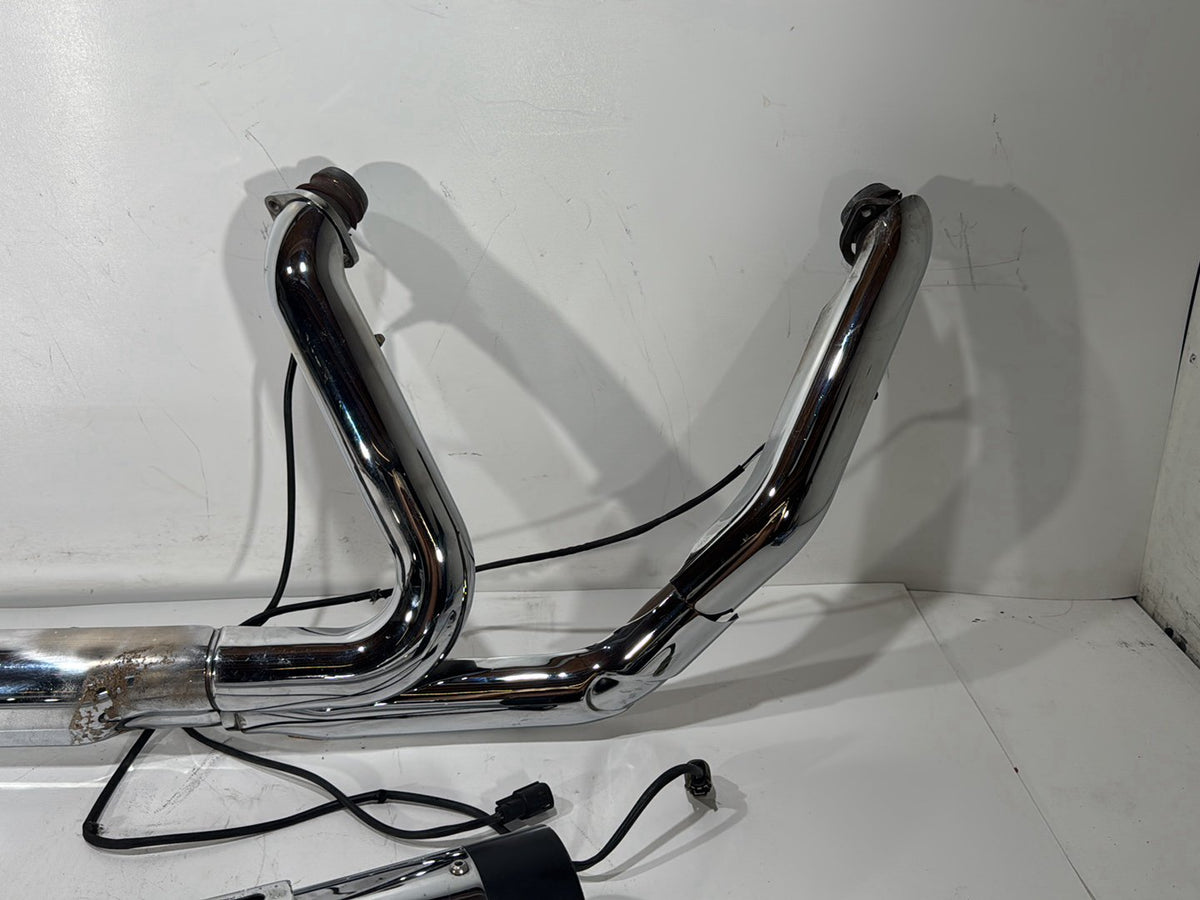 2017 Harley Road Glide Touring FLTRXS OEM Exhaust Header Pipes Muffler 65600176