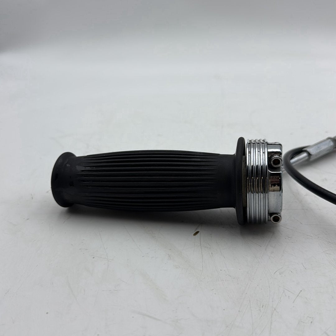 1999 - 2006 Harley-Davidson Dyna Low Rider Front 1 Hand Grip Handgrip Hold  	56220-94A