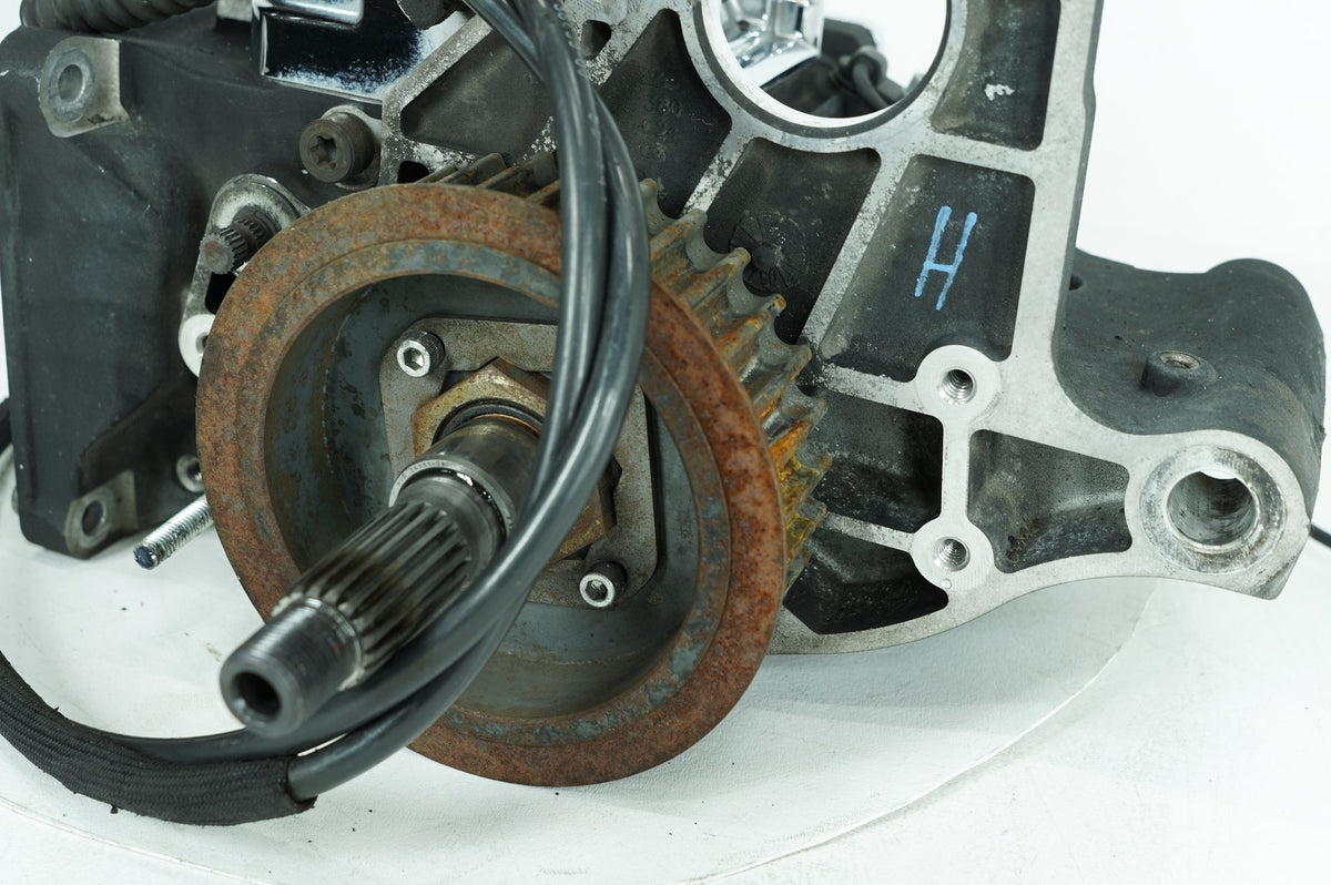 1999 - 2006 Harley-Davidson Softail Deluxe 5 Speed Transmission Gearbox 33052-06A
