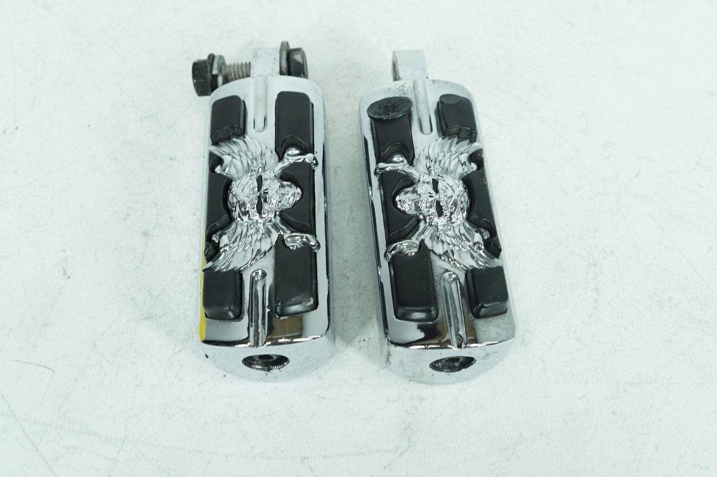 2000 - 2006 Harley-Davidson Softail Deuce Left & Right Step Foot Rest Pegs B07NVXY9VR