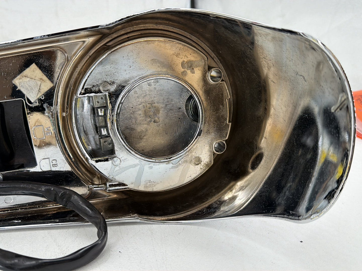 05 Harley Electra Touring Ultra Fuel Gas Tank Dash Console NOKey WILLIE G SKULL