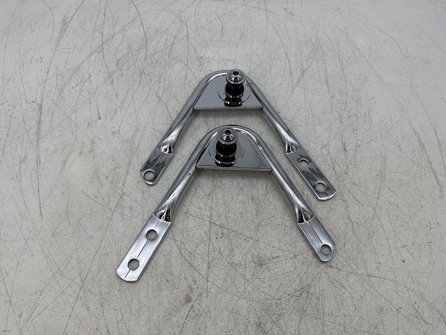 2004 Harley Road King Touring Custom FLHRSI OEM Detachable Tour Pak Luggage Box Bracket