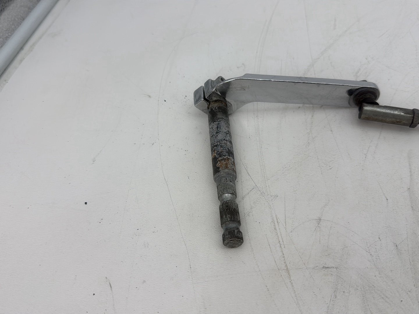 2011 Harley Electra Glide Ultra FLHTK OEM Gear Shifter Lever w/ Rod linkage