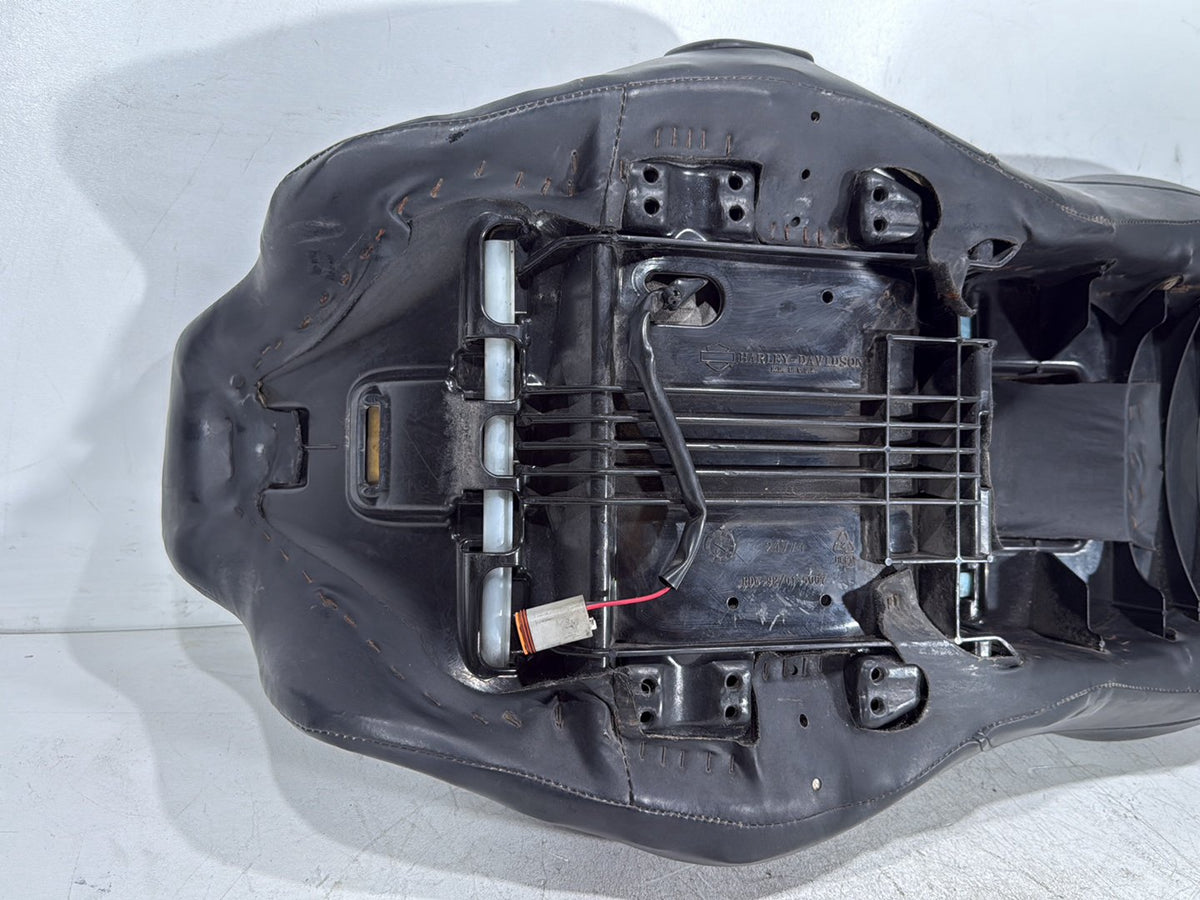 2010 Harley Electra Glide Touring Ultra OEM Passenger Rider Driver Seat Saddle